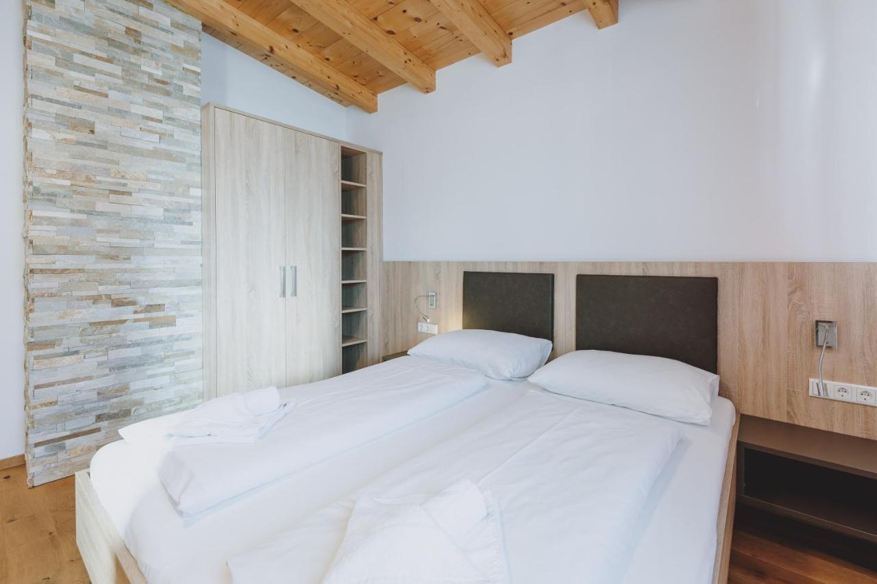 Sulzer Apartment *